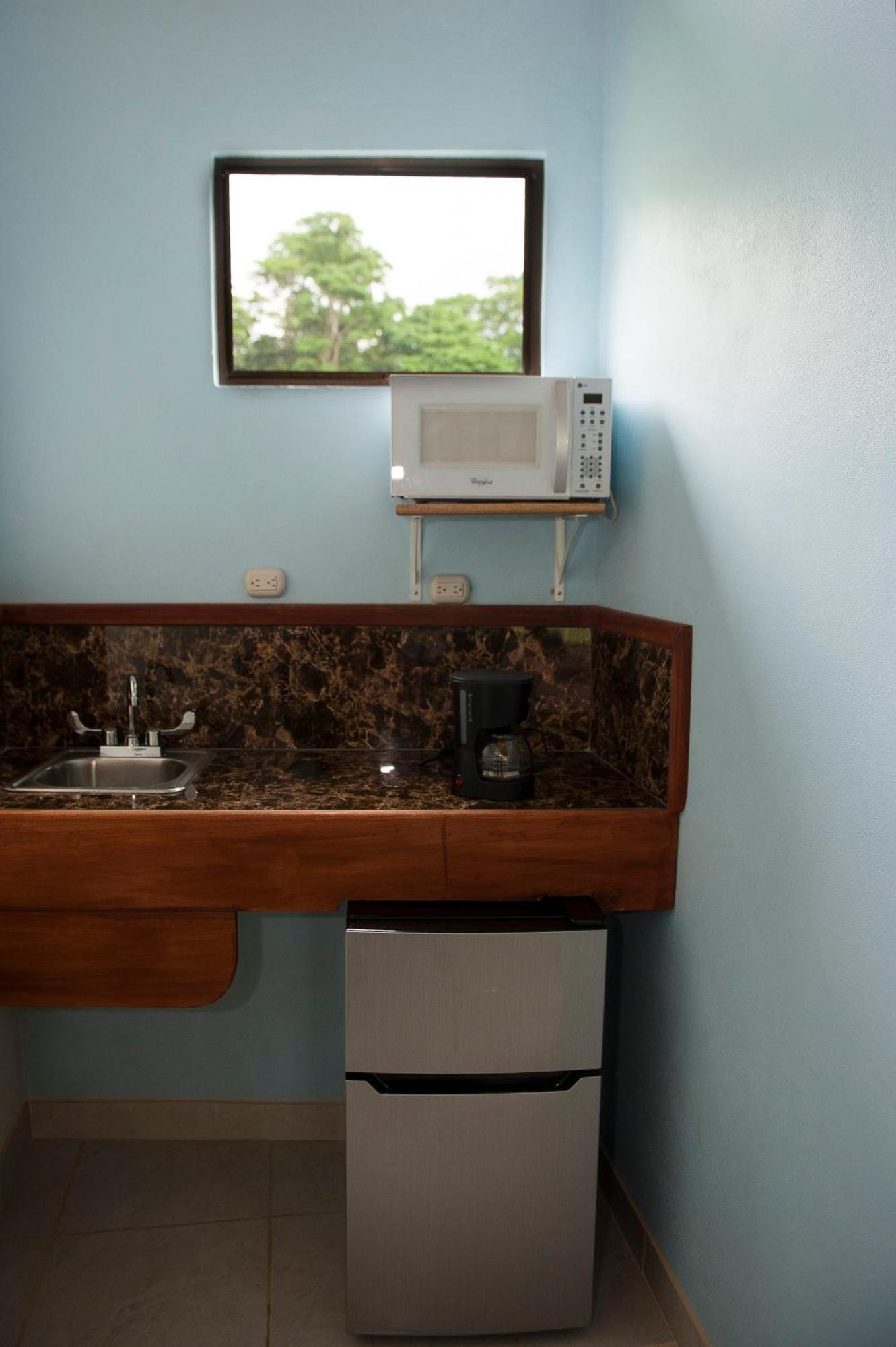 Hotel Sunshine Caribe Puerto Viejo de Talamanca Dış mekan fotoğraf